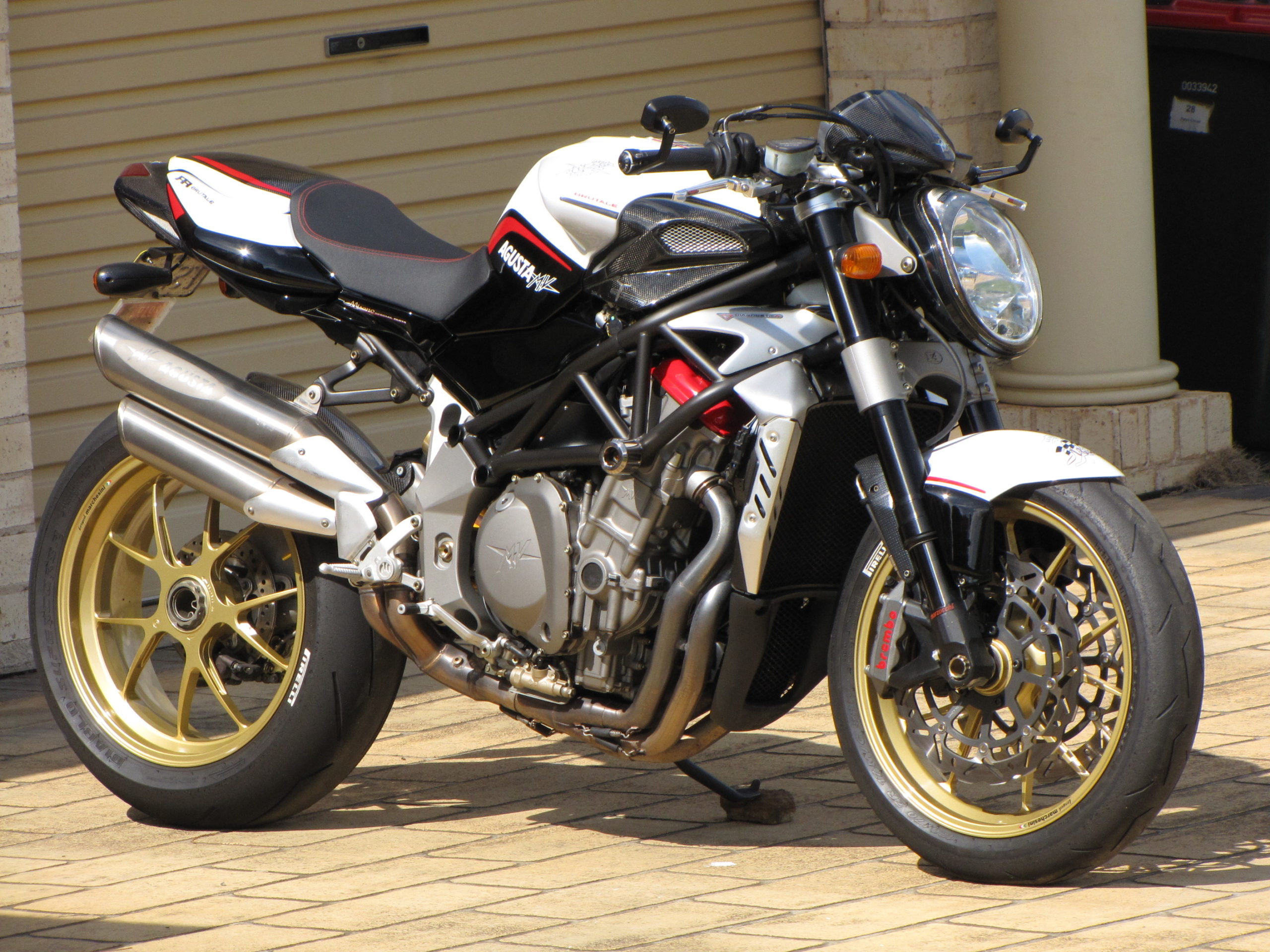 Mv agusta deals 1078 rr brutale